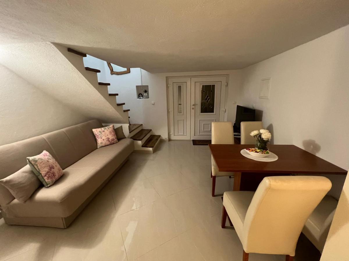 Apartment Katalin Корнич Екстер'єр фото