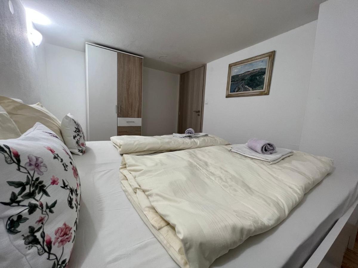 Apartment Katalin Корнич Екстер'єр фото