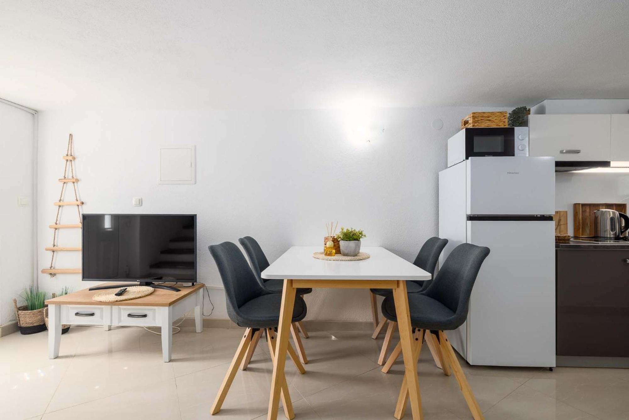 Apartment Katalin Корнич Екстер'єр фото