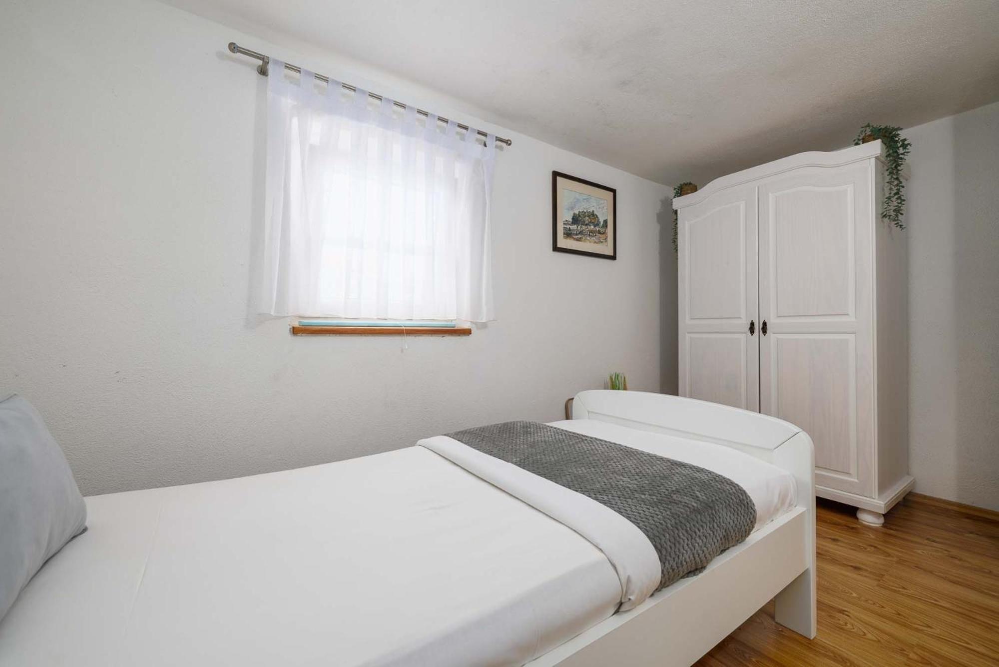 Apartment Katalin Корнич Екстер'єр фото